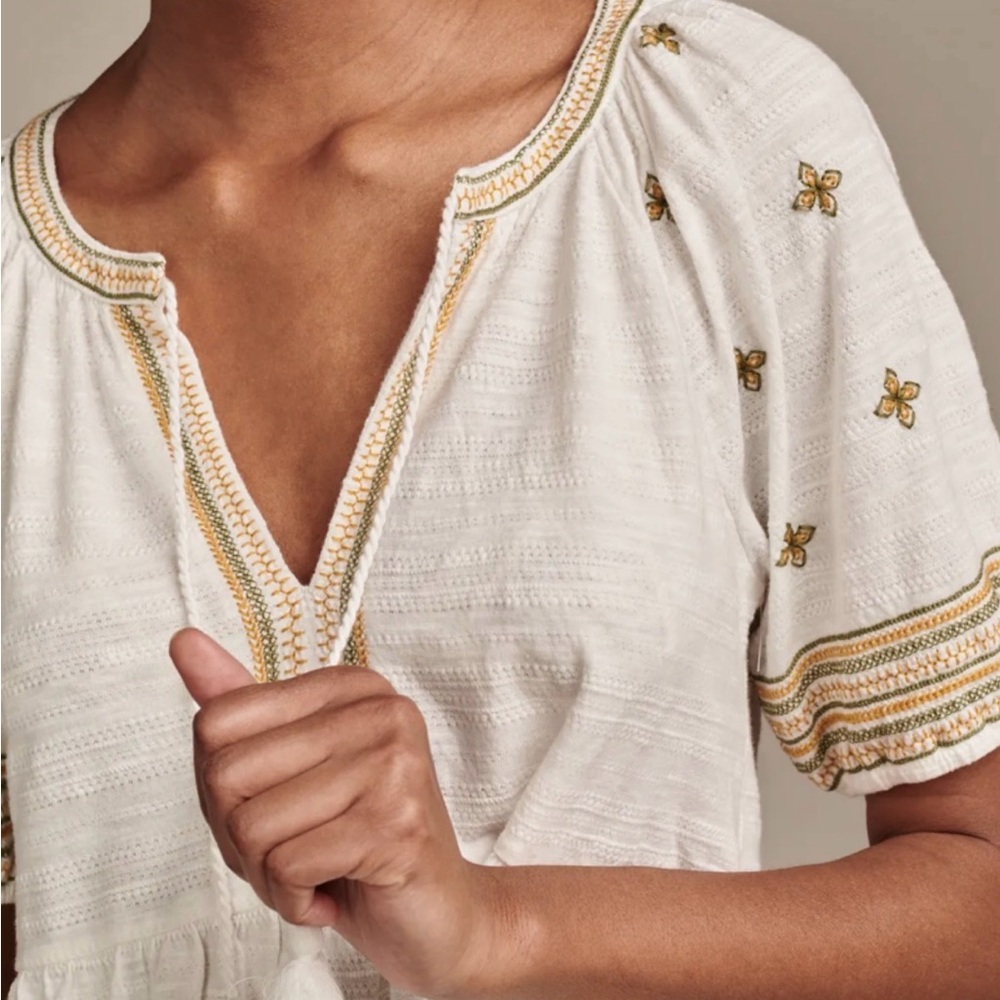 Lucky Brand Easy Embroidered Cotton Lightweight Short Sleeve Blouse size large - Picture 2 of 11